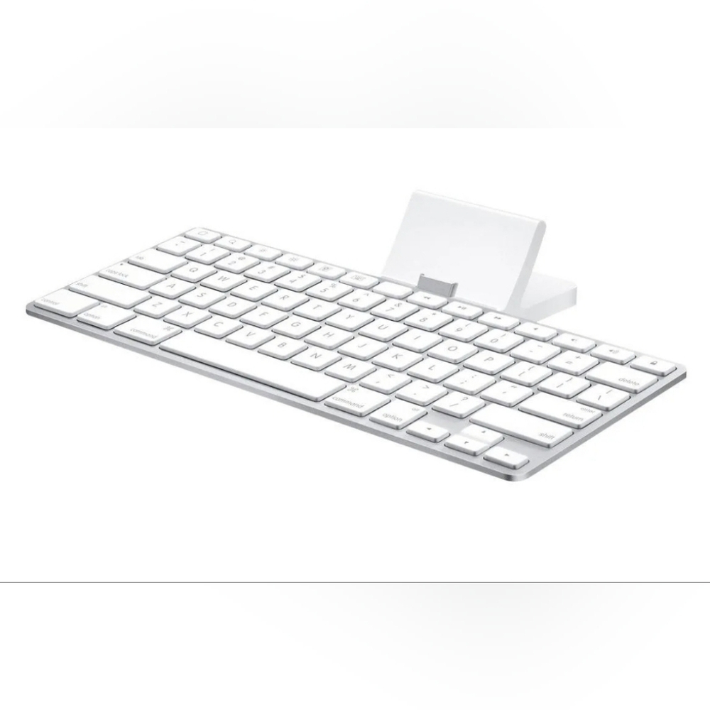 NIB Apple iPad Keyboard Dock MC533LL/B A1359 Factory Sealed